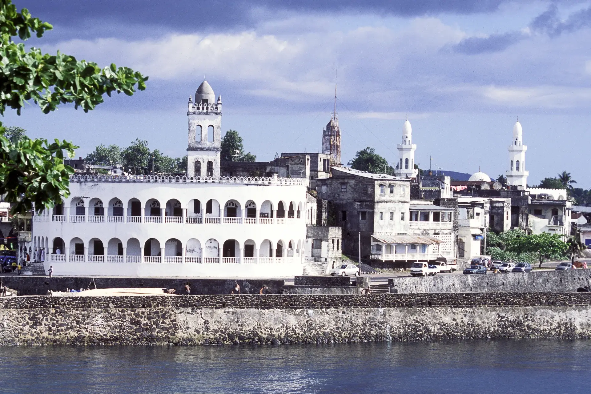 View Comoros State Explorer
